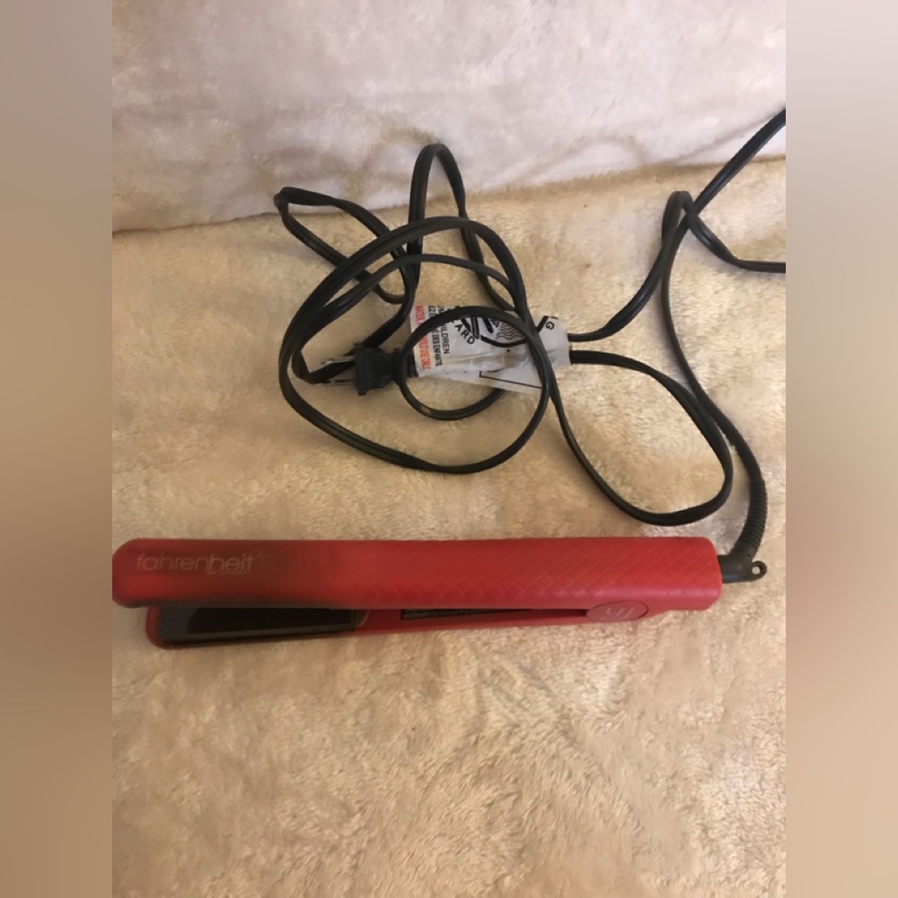 Farenheit Hair Straightener